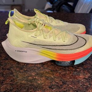 Nike ZoomX Vaporfly NEXT% 2 in Neon and Red